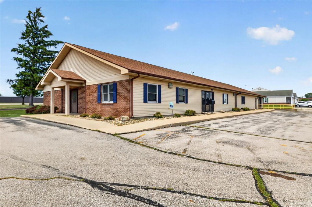 2946 Division Street, St. Joseph city