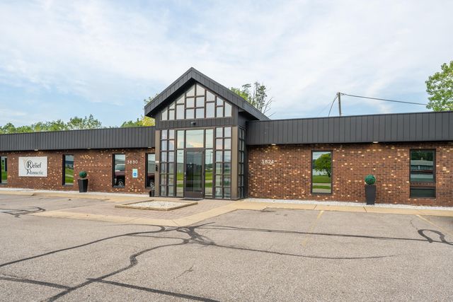 3830-3824 M-139, St. Joseph