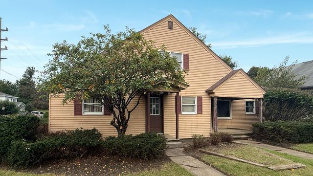 110 W Division Street, Dowagiac