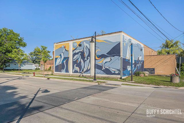 1812 Lakeshore Drive, Muskegon