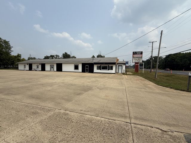 3010 E Apple Avenue, Muskegon