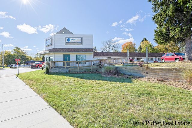 4000 Remembrance Road Nw, Grand Rapids