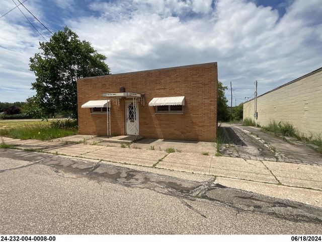 1987 Sanford Street, Muskegon