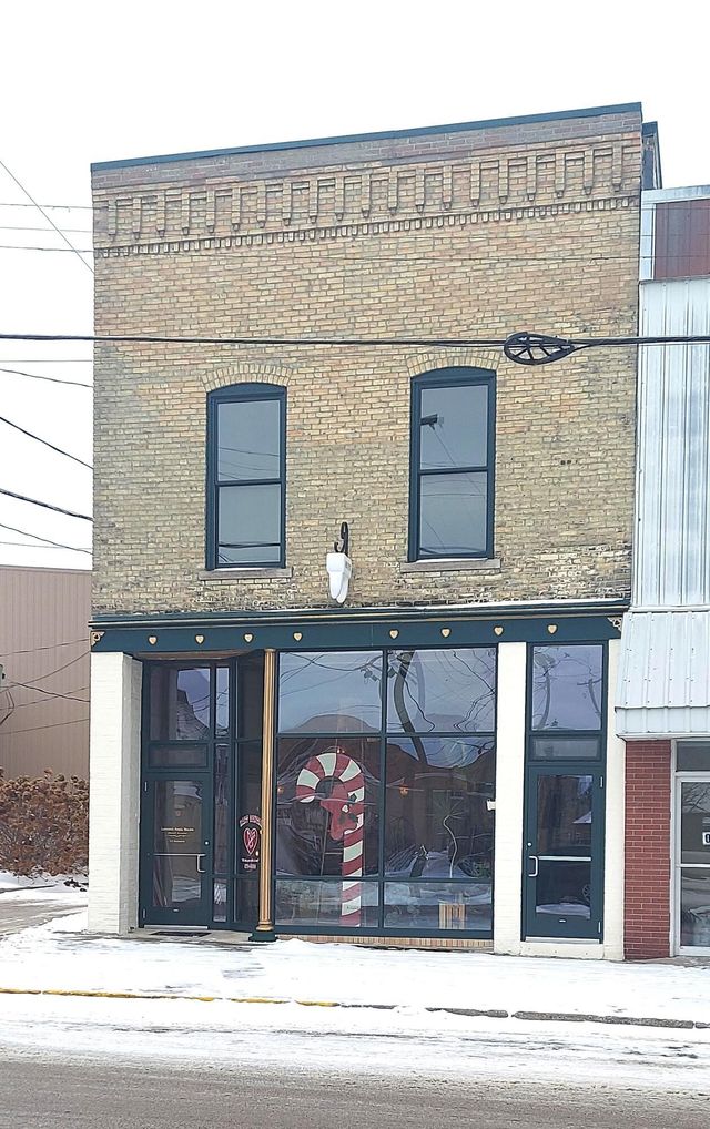 113 Washington Street, Hart