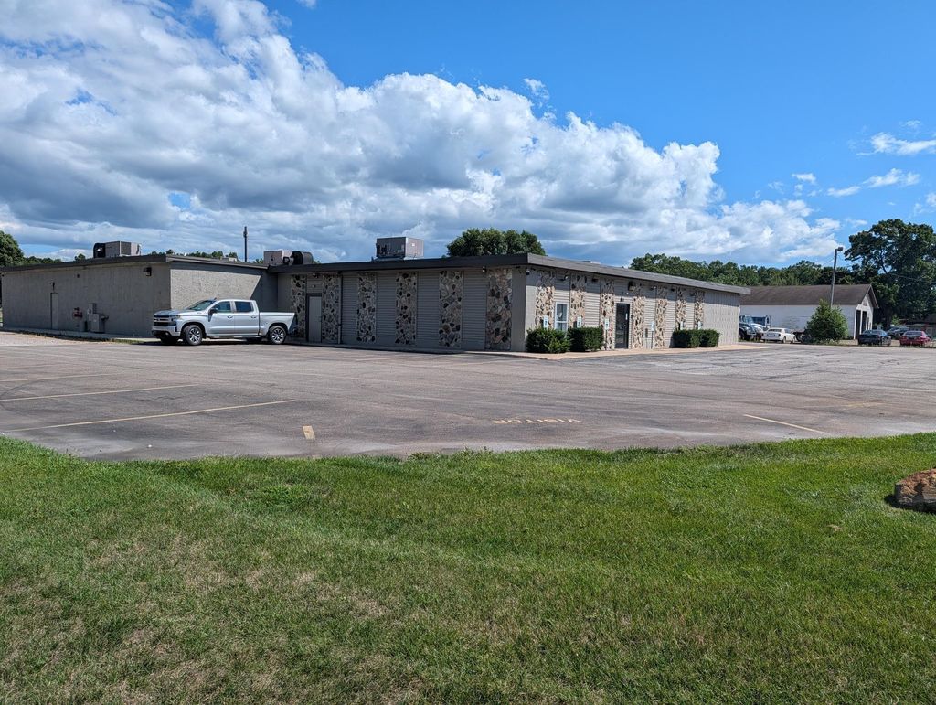2808 S Mill Iron Road, Fruitport charter township