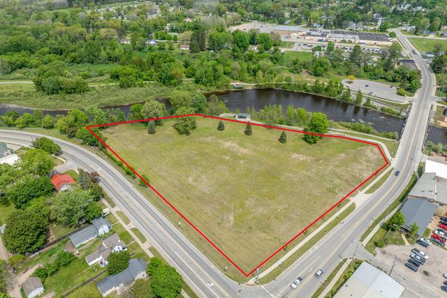 906 N State St, Big Rapids