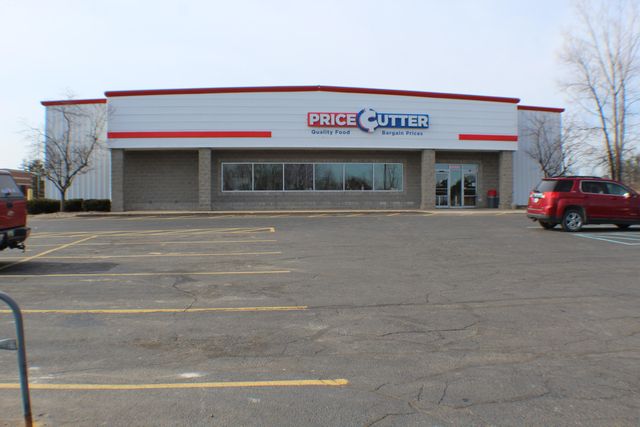 14301 White Creek Avenue Ne, Cedar Springs