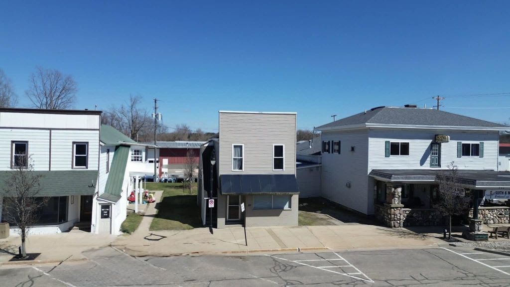 210 N Main Street, Evart city