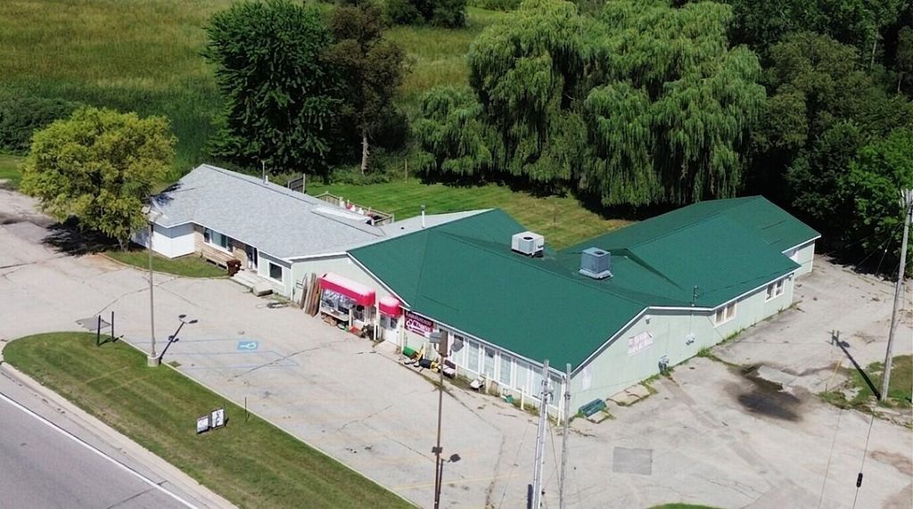 70 W Howard City-edmore, Belvidere township