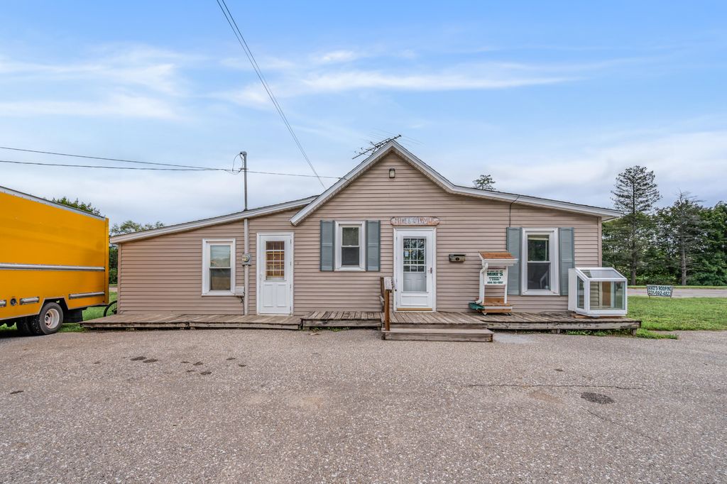 1103 N State Street, Big Rapids city
