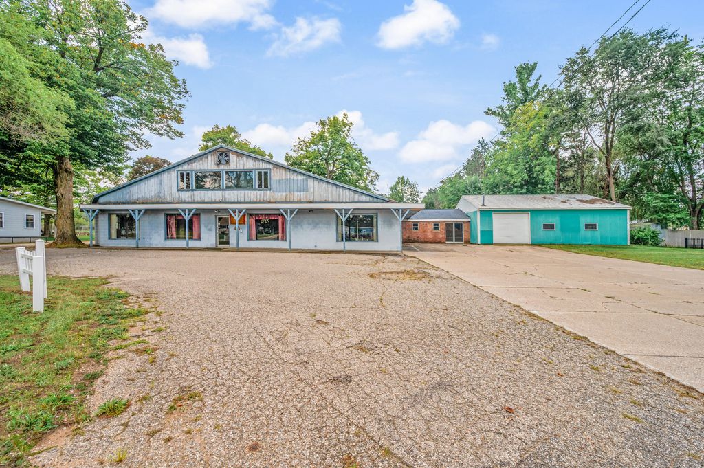 18772 16 Mile Road, Big Rapids charter township