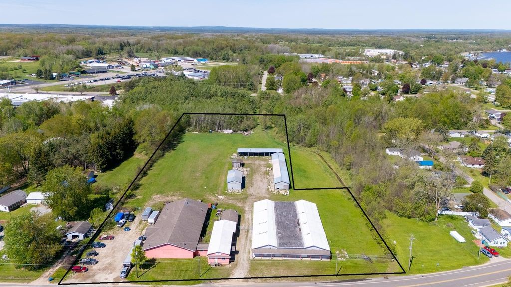 1409 Heightsview, Roscommon township