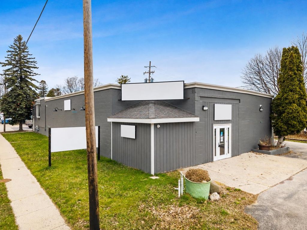 108 N Us-23, Harrisville township