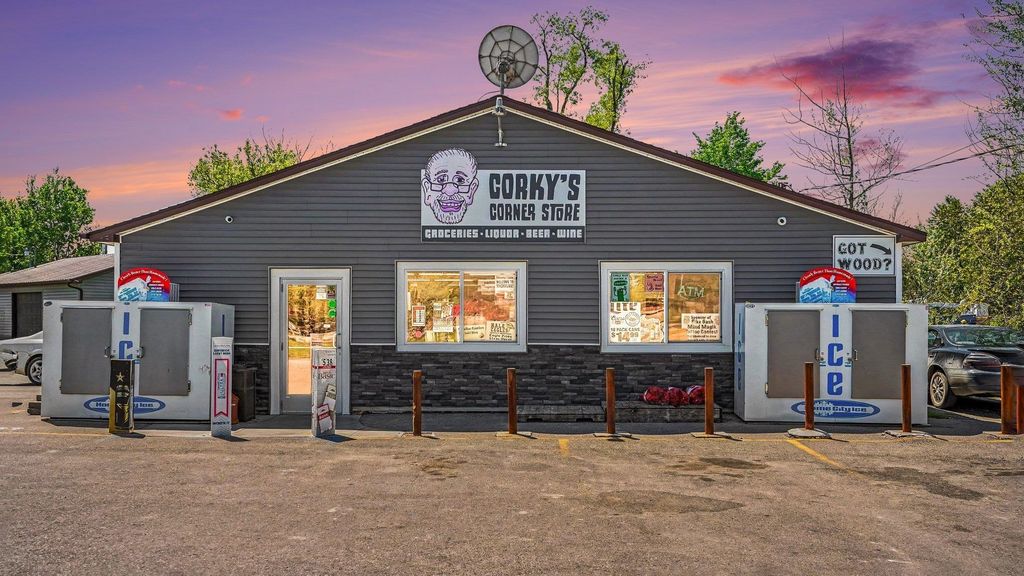 4997 East Main St, Plainfield township