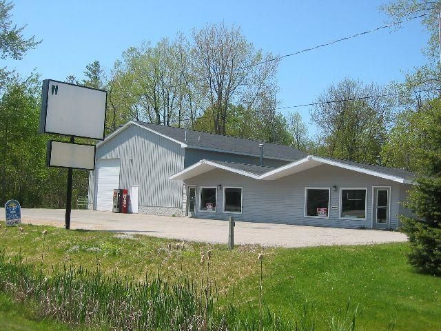 1094 W Lake, Tawas City