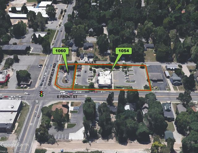 1054-1060 E Front, Traverse City