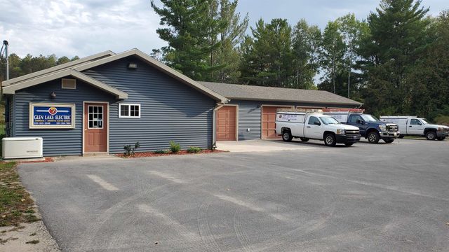 2191 Valley Rd, Honor