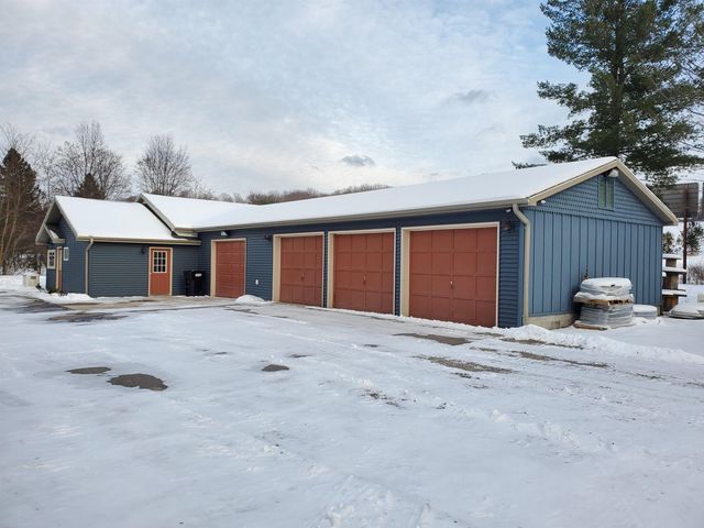 2191 Valley Rd, Honor