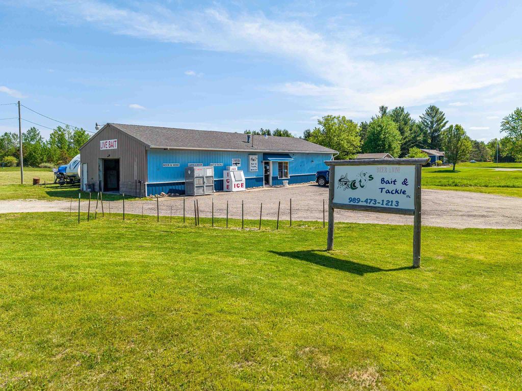 3519 E Sage Lake, Hill township