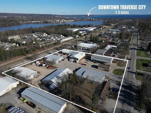 1500 Barlow, Traverse City