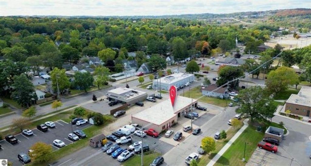 114 E Griffin, Traverse City city