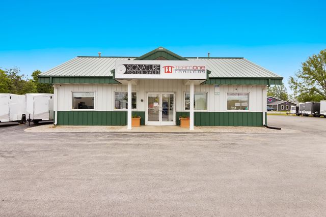 981 W Blue Star Dr, Traverse City