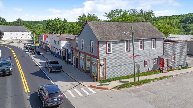 10907 Main, Honor