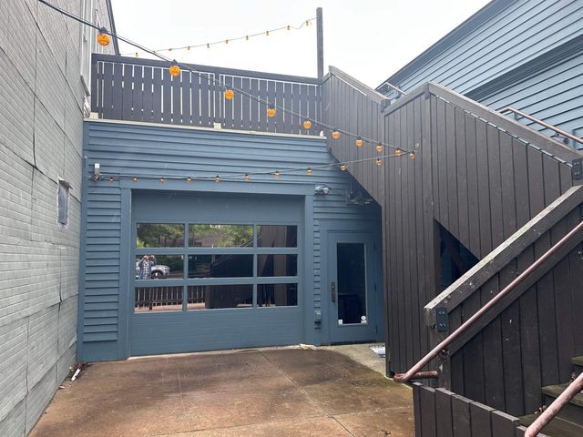 423 S Union St, Traverse City
