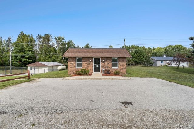 185 E M-72, Kalkaska