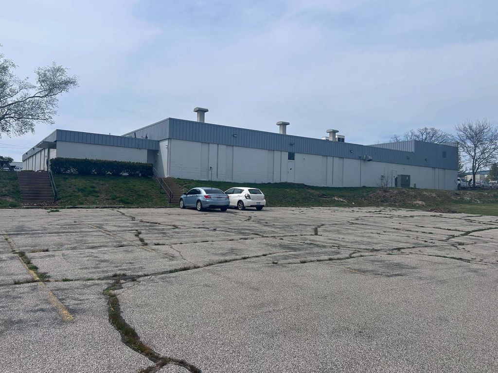 560 E Broadway, Muskegon charter township