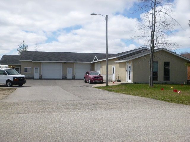 876 Robinwood, Traverse City