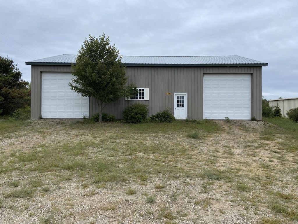 7736 E M 72, Whitewater township
