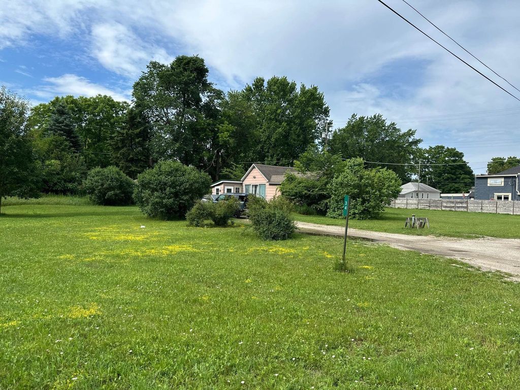 60 E Mill, Kasson township