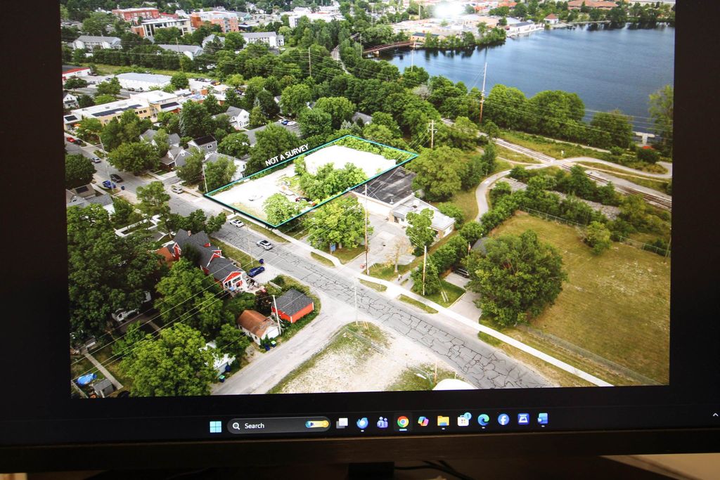 723 Lake Ave, Traverse City city