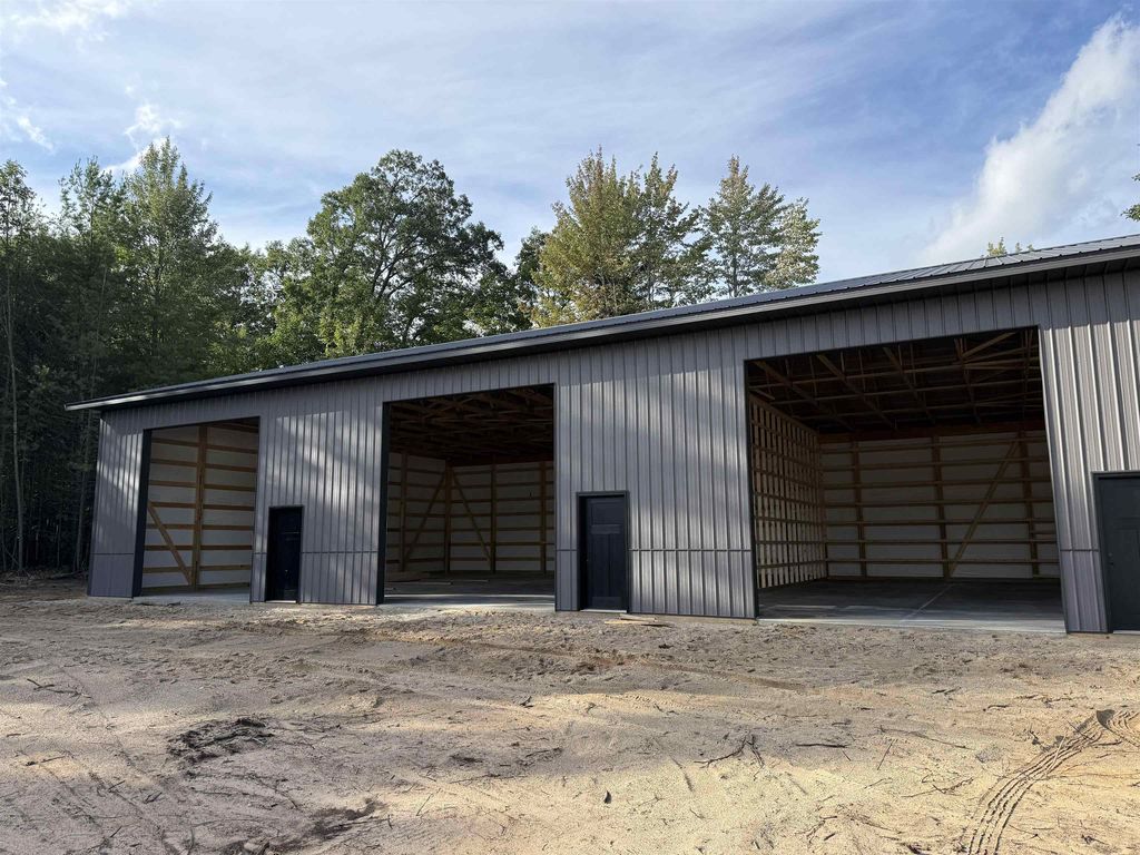 2160 Tonawanda Rd, Green Lake township