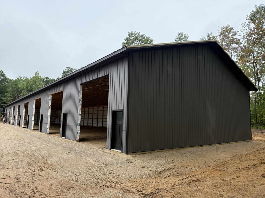 2160 Tonawanda Rd, Green Lake township