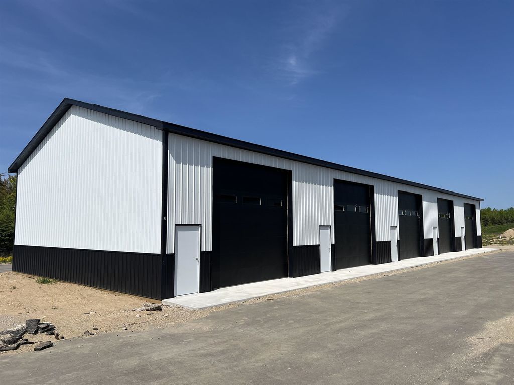 6819 S M-37, Mayfield township