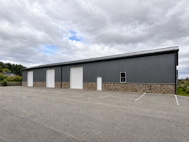 1393 Industry, Traverse City