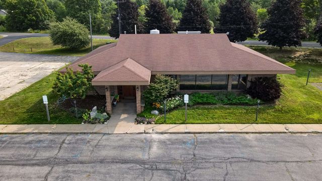1381 Sw Bayshore, Suttons Bay