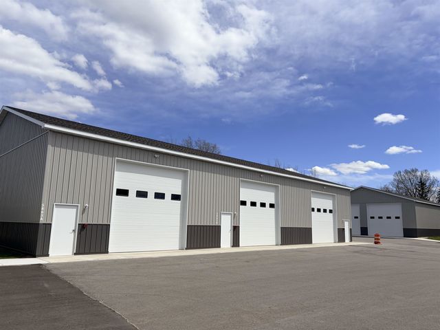 5831 Storage Loop, Traverse City