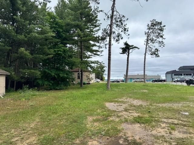 1470 Us-31 N, Traverse City