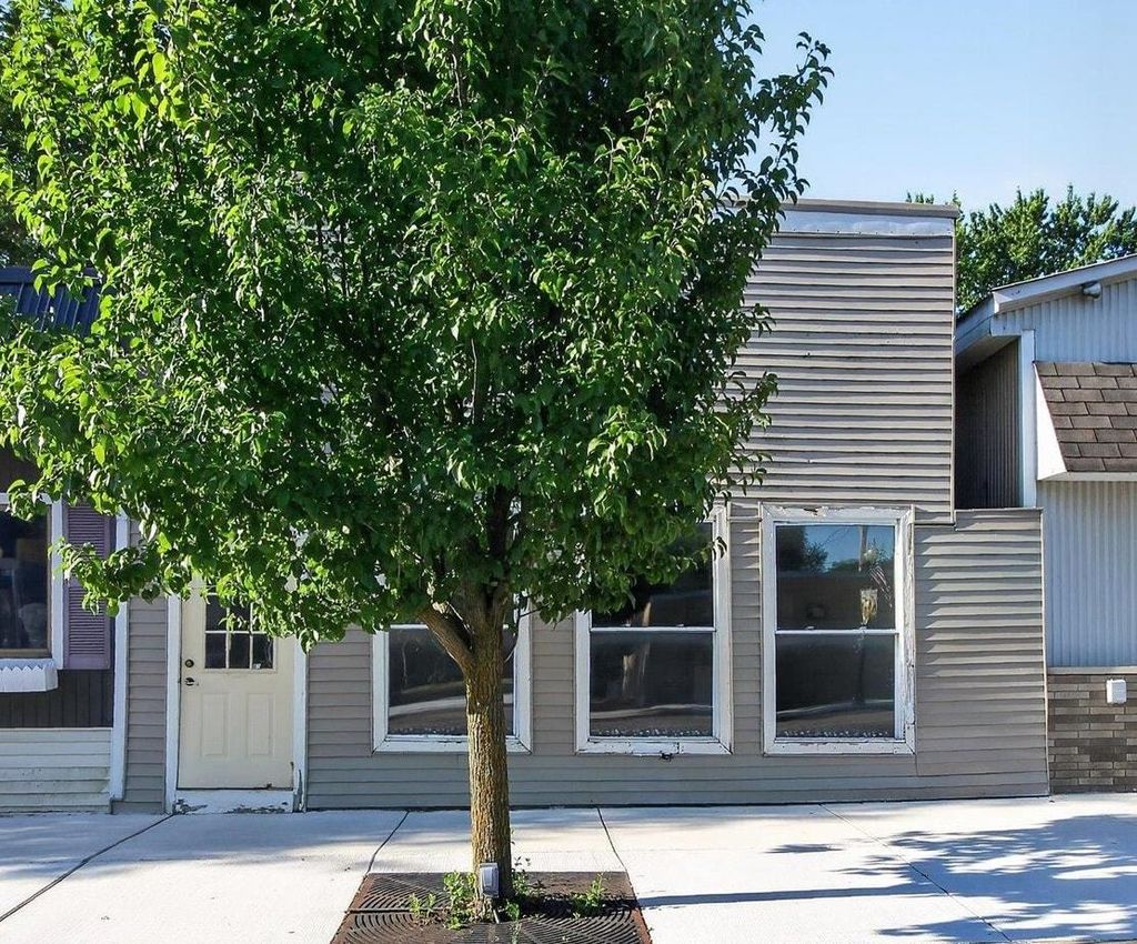 235 W Wright Ave, Shepherd village