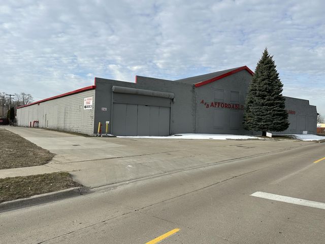 341 Goddard Road, Wyandotte