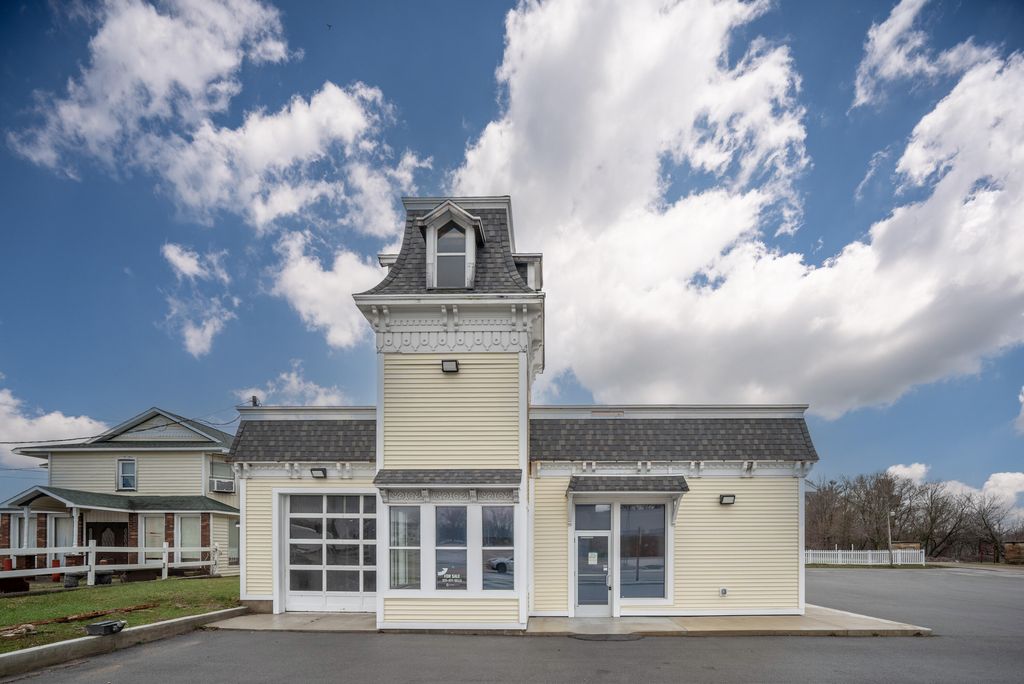 508 E Houghton Avenue, West Branch township