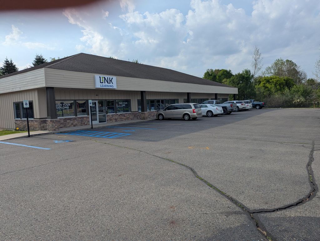 1324 W State Street, Belding city