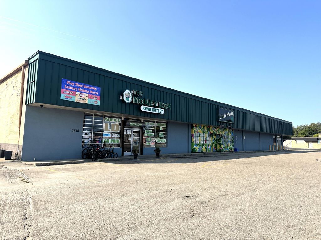 2838 E Court Street, Flint charter township