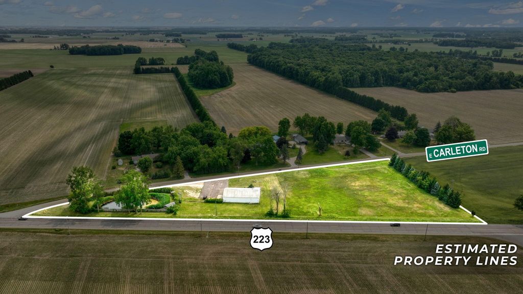 5550 E Carleton Road, Palmyra township