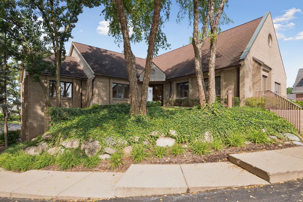 1181 N Milford Road, Milford village