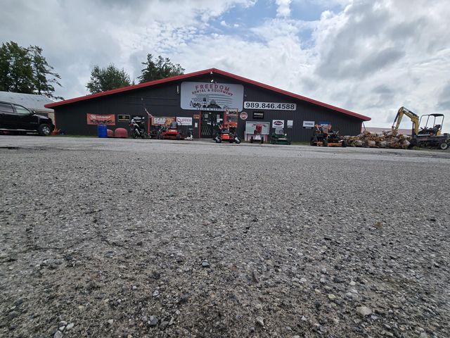 4433 S Huron Road, Standish