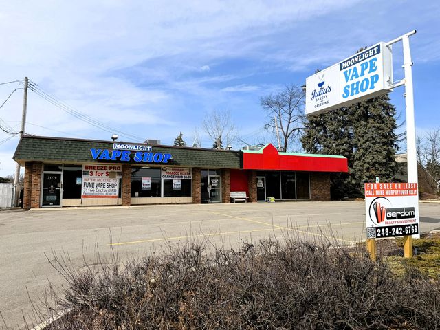 31799 Middlebelt Road, Farmington Hills